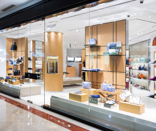 Immagine negozio in centro commerciale